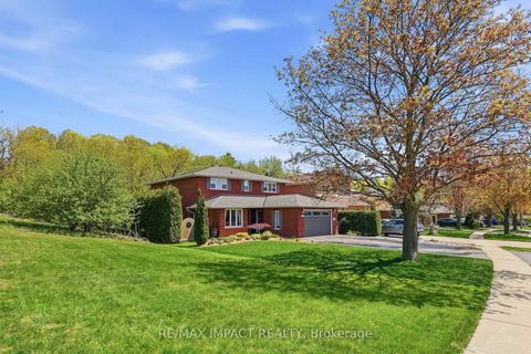 Photo 1 at 293 Blue Heron Drive, Eastdale, Oshawa