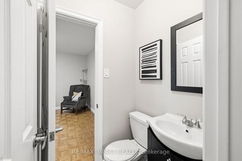 Photo 15 at 293 Blue Heron Drive, Eastdale, Oshawa