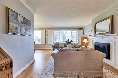 Photo 3 at 68 Regency Square, Guildwood, Toronto