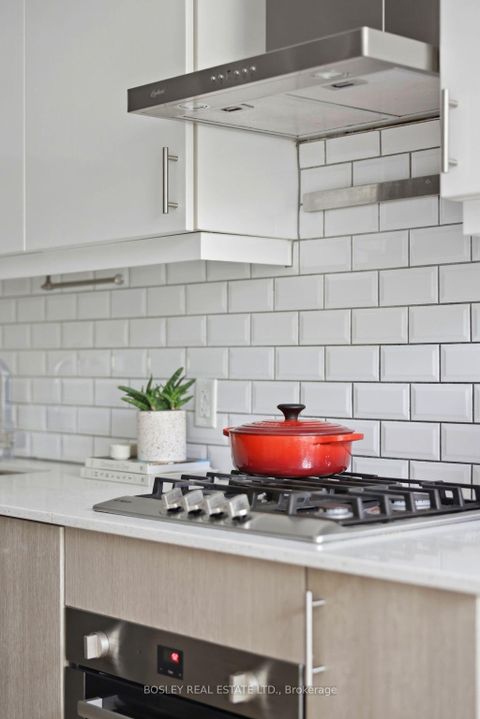 Photo 8 at 151 - 38 Howard Park Avenue, Roncesvalles, Toronto