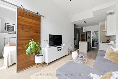 Photo 19 at 151 - 38 Howard Park Avenue, Roncesvalles, Toronto