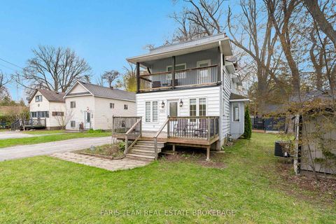Photo 4 at 687 Innisfil Beach Road, Alcona, Innisfil