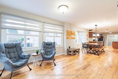 Photo 5 at 687 Innisfil Beach Road, Alcona, Innisfil