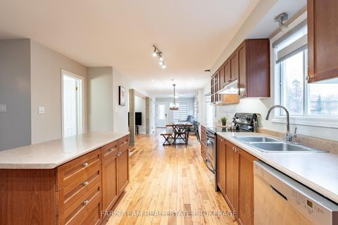 Photo 7 at 687 Innisfil Beach Road, Alcona, Innisfil