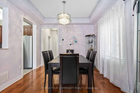 Photo 10 at 100 Andes Crescent, Vellore Village, Vaughan