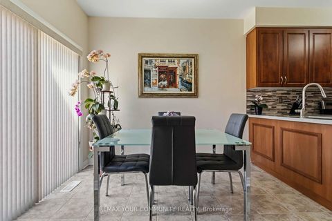 Photo 11 at 100 Andes Crescent, Vellore Village, Vaughan