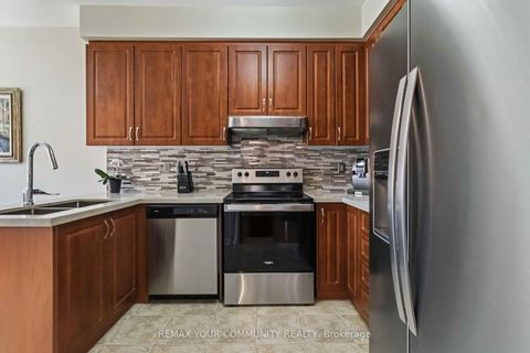 Photo 13 at 100 Andes Crescent, Vellore Village, Vaughan