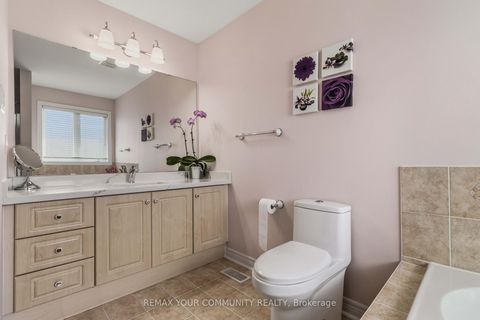 Photo 28 at 100 Andes Crescent, Vellore Village, Vaughan