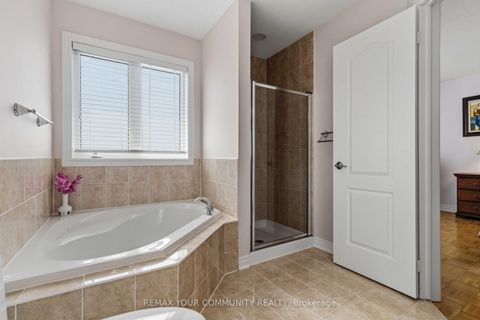 Photo 29 at 100 Andes Crescent, Vellore Village, Vaughan