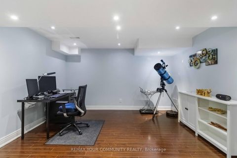 Photo 32 at 100 Andes Crescent, Vellore Village, Vaughan