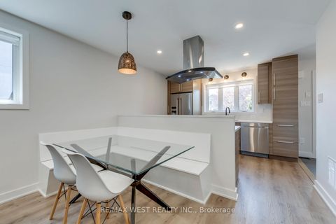 Photo 9 at 145 Bexhill Avenue, Birchmount, Toronto