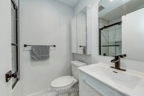 Photo 18 at 145 Bexhill Avenue, Birchmount, Toronto