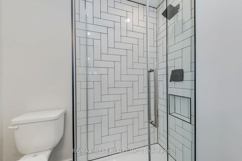 Photo 22 at 145 Bexhill Avenue, Birchmount, Toronto