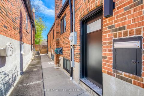 Photo 27 at 145 Bexhill Avenue, Birchmount, Toronto
