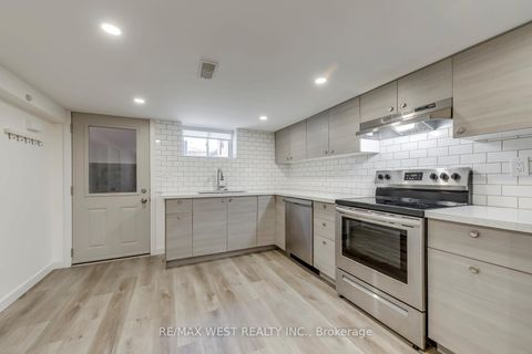 Photo 30 at 145 Bexhill Avenue, Birchmount, Toronto