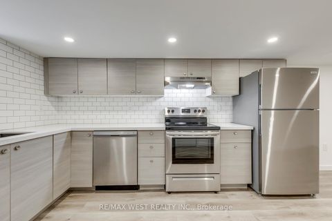 Photo 31 at 145 Bexhill Avenue, Birchmount, Toronto