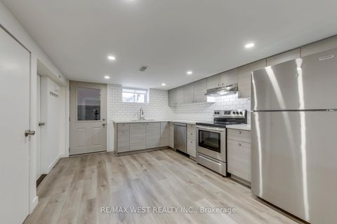 Photo 32 at 145 Bexhill Avenue, Birchmount, Toronto