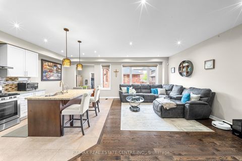 Photo 10 at 244 Moody Drive, Kleinburg, Vaughan