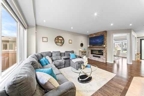 Photo 13 at 244 Moody Drive, Kleinburg, Vaughan