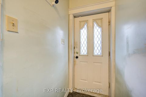Photo 3 at 170 Wallace Avenue, Junction, Toronto