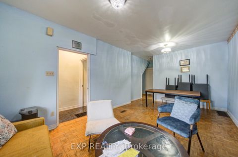 Photo 7 at 170 Wallace Avenue, Junction, Toronto