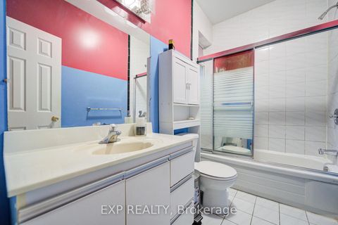 Photo 13 at 170 Wallace Avenue, Junction, Toronto