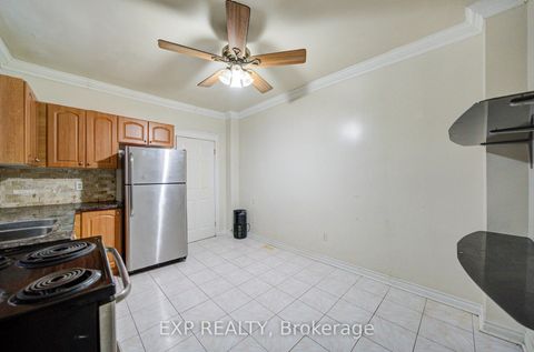Photo 18 at 170 Wallace Avenue, Junction, Toronto