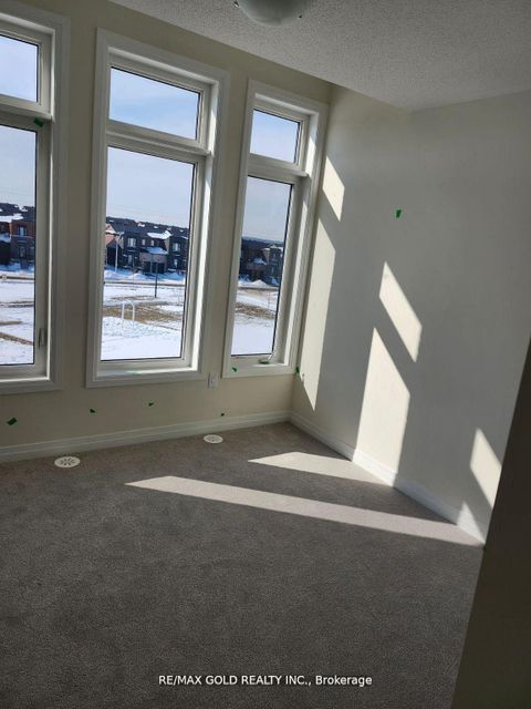 Photo 15 at 29 Cherry Hill Lane, Painswick South, Barrie