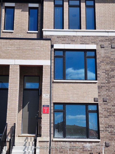 Photo 19 at 29 Cherry Hill Lane, Painswick South, Barrie