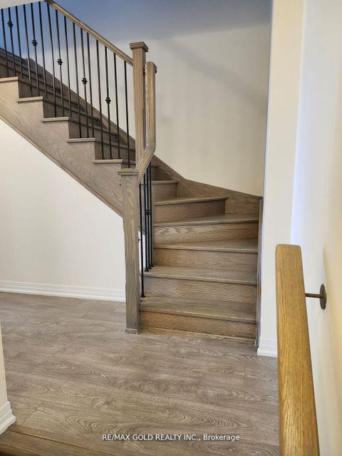 Photo 25 at 29 Cherry Hill Lane, Painswick South, Barrie