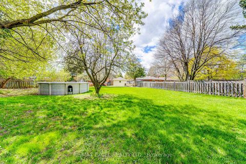 Photo 22 at 51 Tordale Crescent, Bendale, Toronto