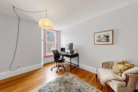 Photo 25 at 58 Nassau Street, Chinatown, Toronto