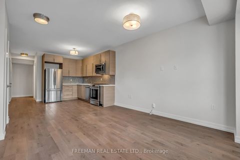 Photo 5 at 12 Arlington Avenue, Wychwood, Toronto