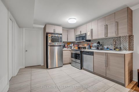 Photo 34 at 12 Arlington Avenue, Wychwood, Toronto