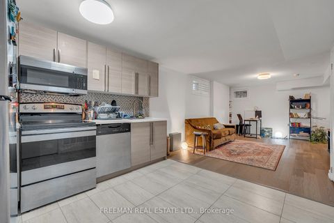 Photo 36 at 12 Arlington Avenue, Wychwood, Toronto