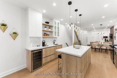 Photo 10 at 111 Glenmore Road, Woodbine Corridor, Toronto
