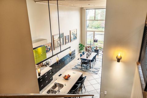 Photo 9 at 20 Gradwell Drive, Cliffcrest, Toronto