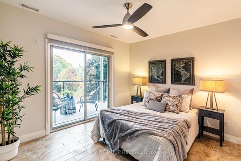 Photo 10 at 20 Gradwell Drive, Cliffcrest, Toronto