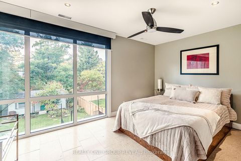 Photo 14 at 20 Gradwell Drive, Cliffcrest, Toronto