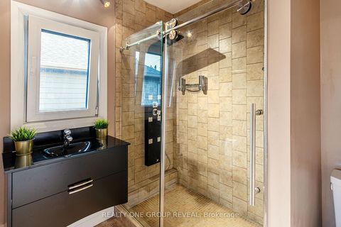Photo 15 at 20 Gradwell Drive, Cliffcrest, Toronto