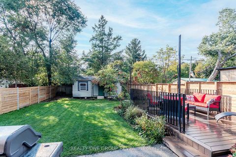 Photo 23 at 20 Gradwell Drive, Cliffcrest, Toronto