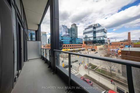 Photo 9 at 403 - 70 Princess Street, Waterfront Communities C8, Toronto