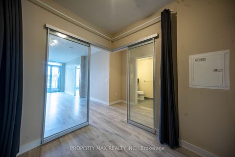 Photo 19 at 403 - 70 Princess Street, Waterfront Communities C8, Toronto