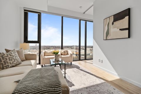 Photo 17 at 813 - 7 Smith Crescent, Queensway, Toronto