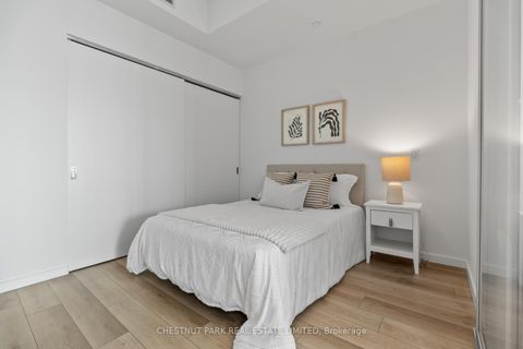 Photo 20 at 813 - 7 Smith Crescent, Queensway, Toronto
