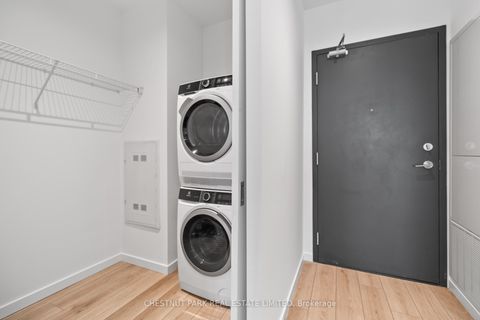 Photo 23 at 813 - 7 Smith Crescent, Queensway, Toronto