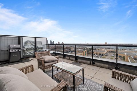 Photo 31 at 813 - 7 Smith Crescent, Queensway, Toronto