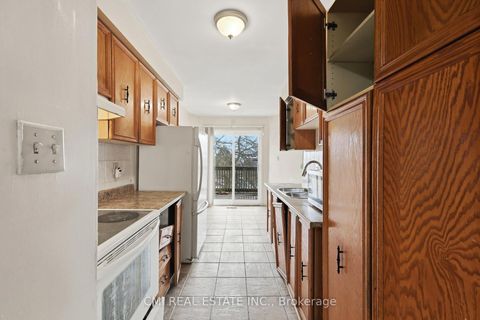 Photo 10 at 2275 Chapman Court, Brock Ridge, Pickering