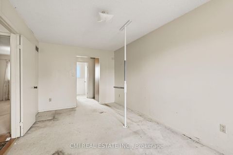 Photo 13 at 2275 Chapman Court, Brock Ridge, Pickering