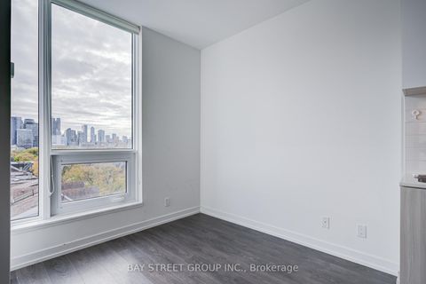 Photo 8 at 612 - 203 College Street, Chinatown, Toronto